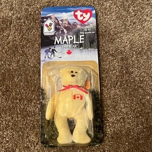 Maple Beanie Baby unopened